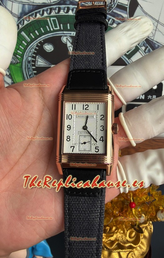Reloj Jaeger-LeCoultre Reverso Tribute Duoface con esfera blanca y negra, superclon