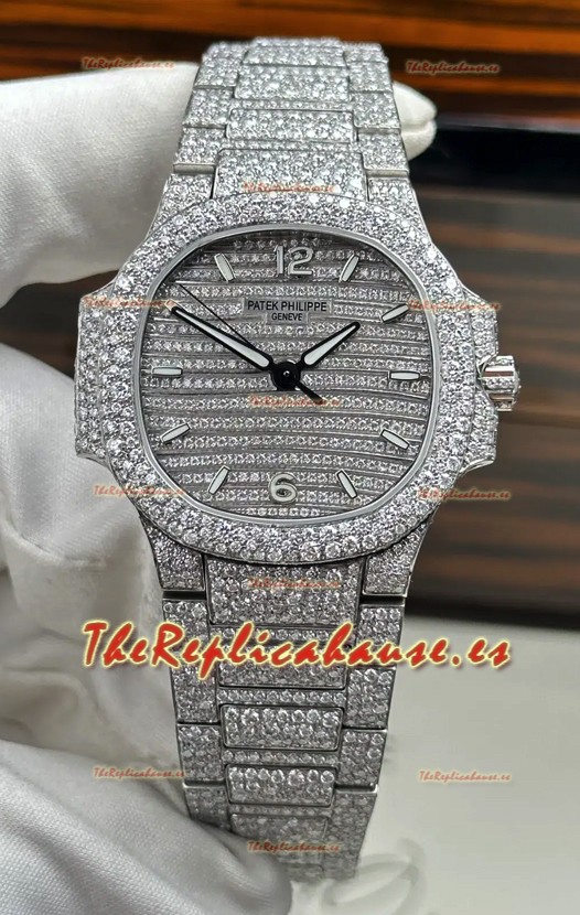 Patek Philippe Nautilus 7118/1450G-001 35 mm Caja y esfera personalizadas de moissanita