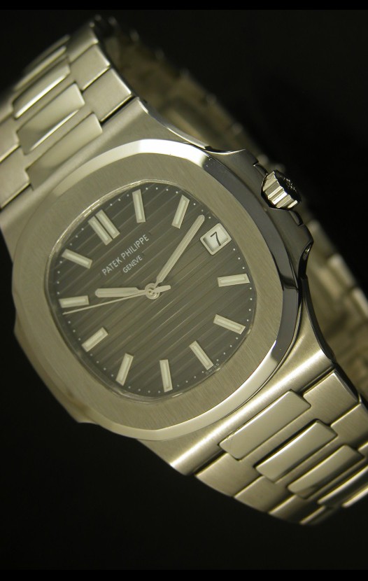 Patek Philippe Nautilus 5711 Reloj Suizo Jumbo color Marrón - Ultima Edición Réplica Escala 1:1