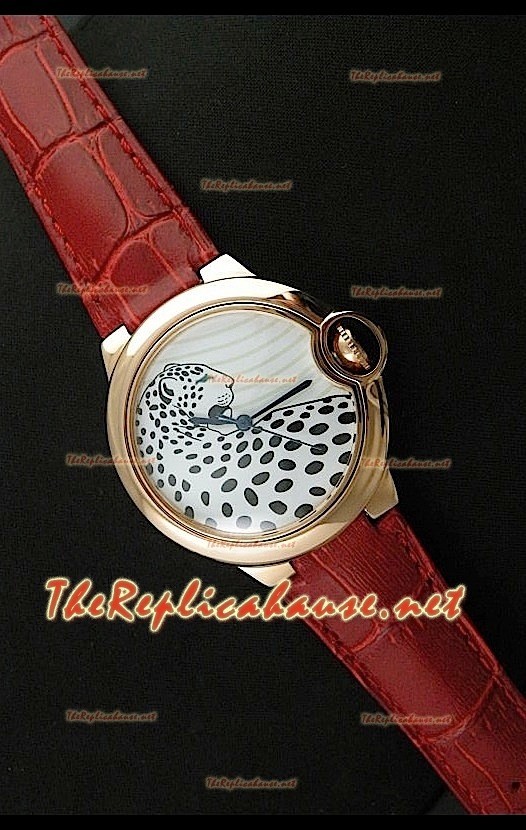 Ballon De Cartier Reloj de Oro Rosa con Esfera de Leopardo y Correa Roja. 