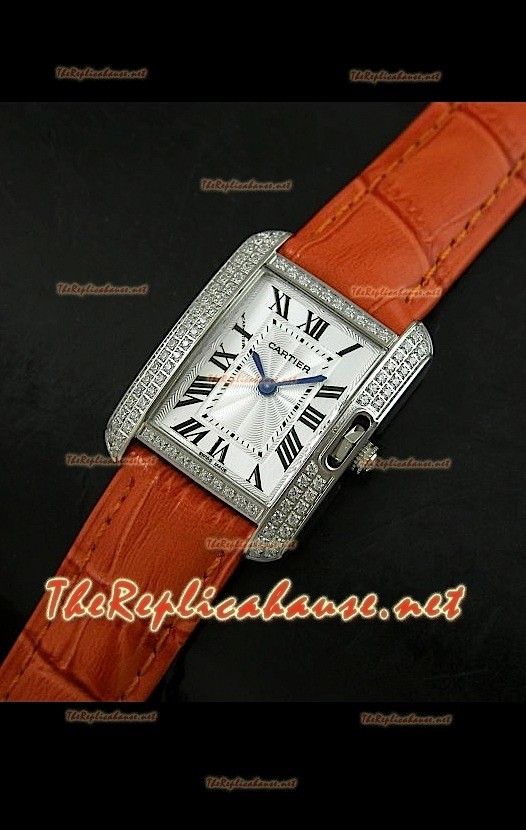 Cartier Tank Française para damas malla bisel de diamantes estuche de acero.