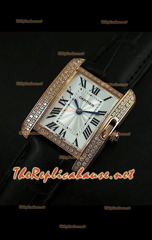 Cartier Tank Française para damas malla bisel de diamantes estuche dorado.