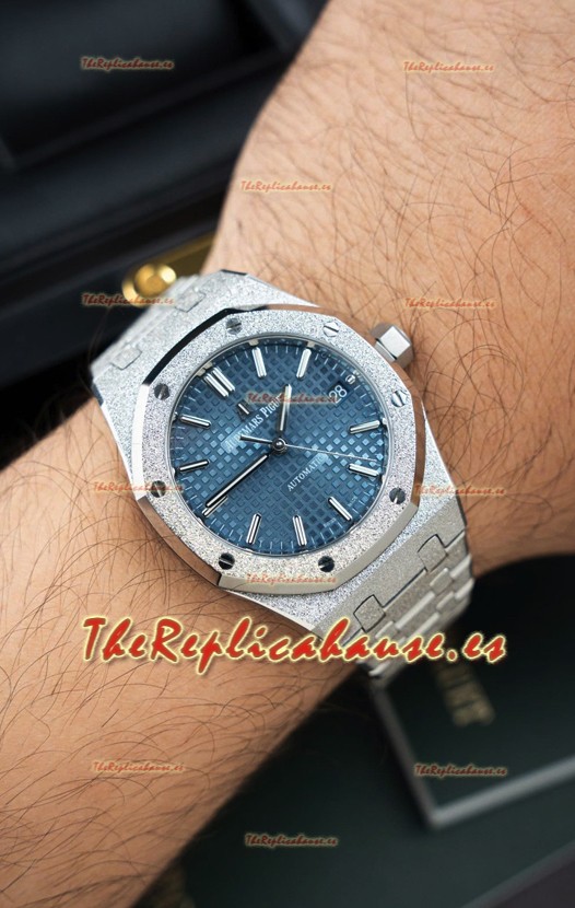 Reloj Audemars Piguet Super Clone 15454BC Royal Oak Frosted de 37MM con Dial Azul