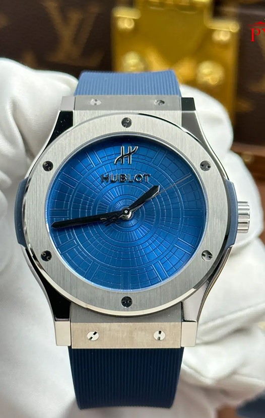 Reloj Hublot Super Clone Classic Fusion Edición Boutique PISA con Caja de Titanio