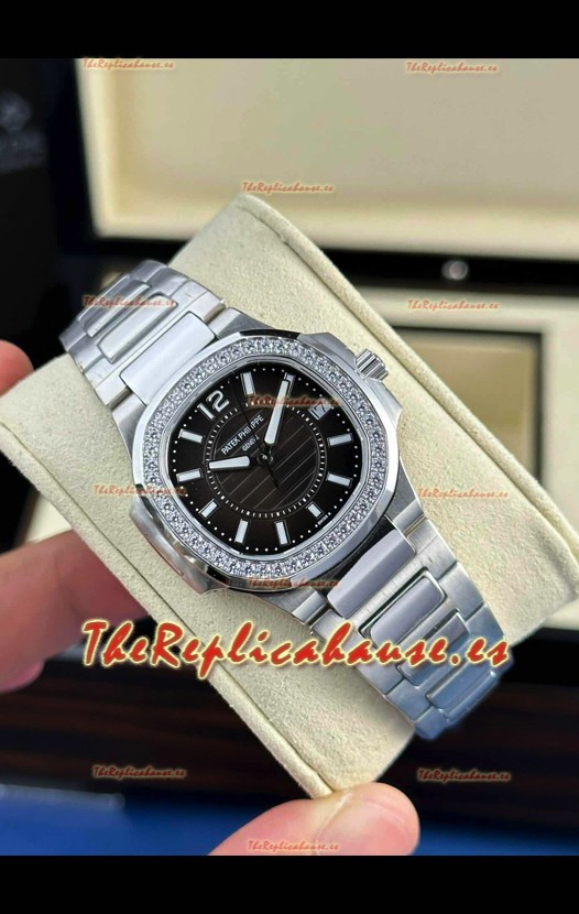 Patek Philippe Nautilus Super Clone 7010 32MM Réplica Espejo 1:1 Dial Negro 