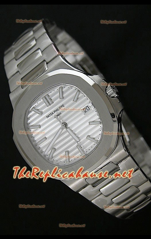 Patek Philippe Nautilus Swiss Réplica con esfera metálica