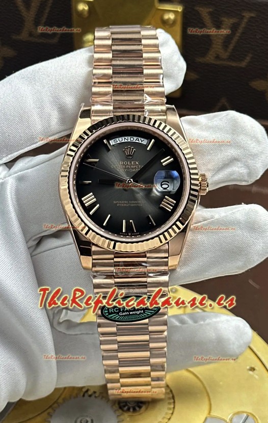 Reloj Rolex Day Date 228236 con esfera degradada color oro rosa y acabado pizarra, réplica de alta calidad