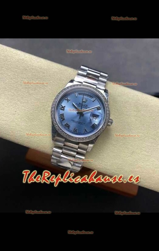 Reloj réplica suizo Rolex Day Date 128396TBR con caja de acero, esfera azul hielo con números romanos