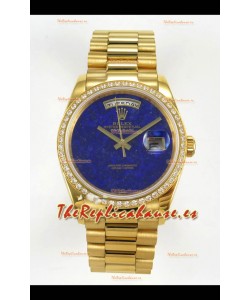 Réplica suiza del Rolex Day-Date de oro amarillo con esfera azul lapislázuli y bisel de diamantes de 36 mm