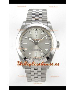 Reloj Tudor Black Bay de 39 mm con esfera plateada, réplica perfecta