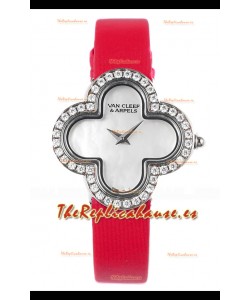 Reloj Van Cleef & Arpels Alhambra de acero inoxidable con bisel de diamantes y correa roja