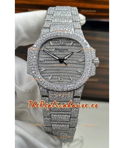 Patek Philippe Nautilus 7118/1450G-001 35 mm Caja y esfera personalizadas de moissanita