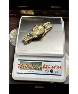 Reloj Rolex Day Date 228238 de oro amarillo con esfera romana dorada, superclon