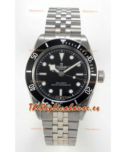 Reloj Tudor Black Bay 41 con esfera y bisel negros, réplica exacta del Jubilee