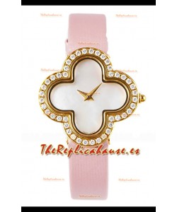 Reloj Van Cleef & Arpels Alhambra de oro amarillo con diamantes y correa rosa